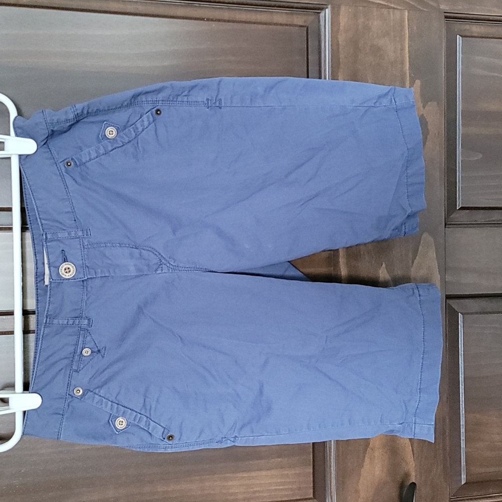 Womens size 4 Natural Reflections bermuda shorts
